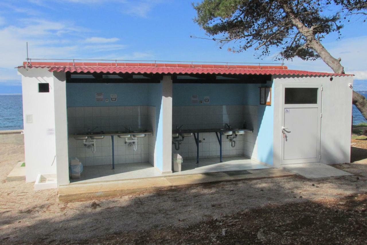 Caravan Near The Sea 2 Ugljan Exterior foto